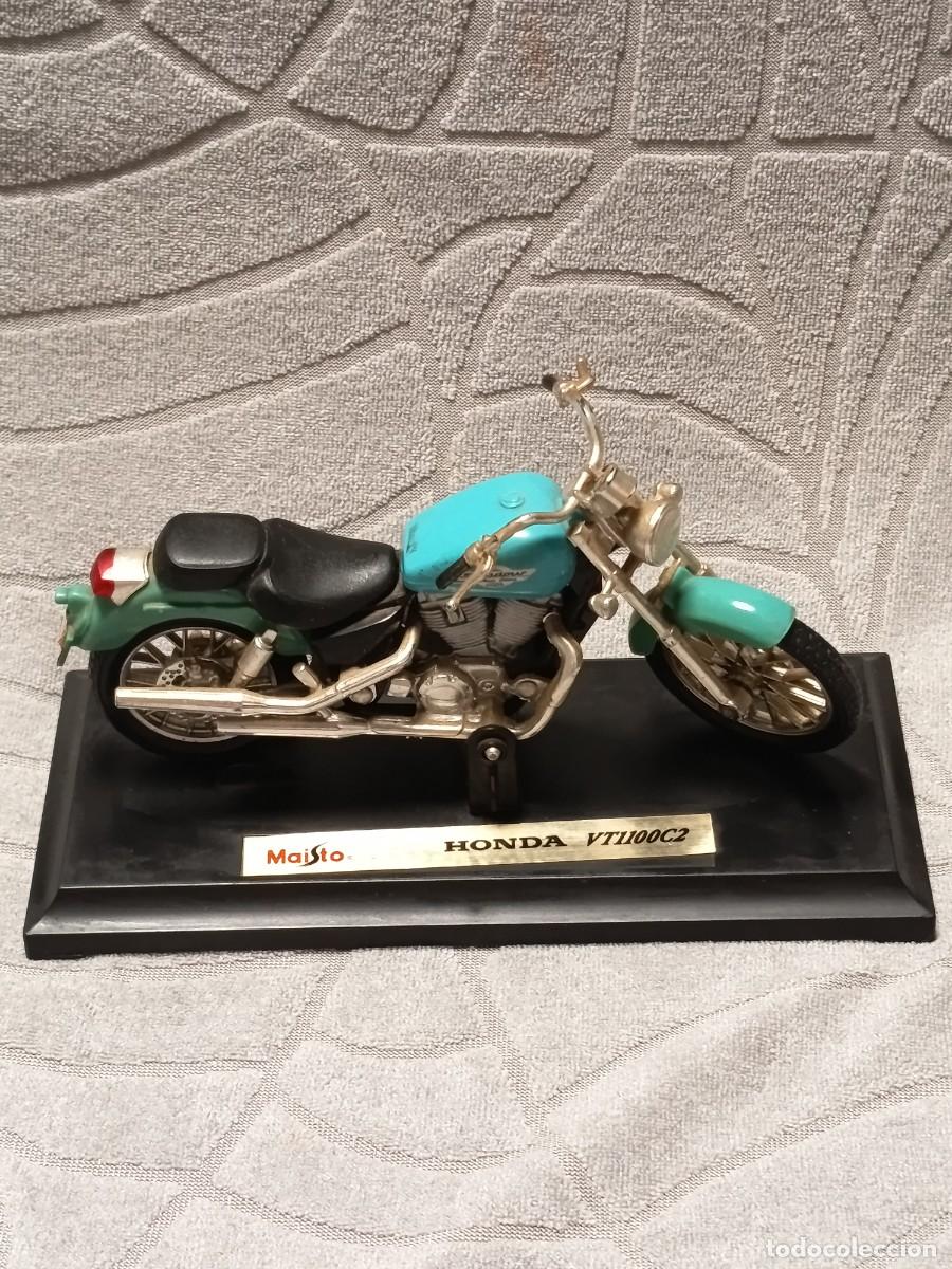 Motos a escala: MAISTO MOTO HONDA VT1100C2 ANTIGUA DE COLECCI&Oacute;N