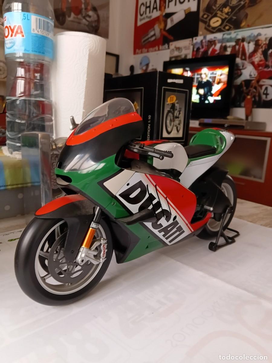 Motos a escala: Maqueta de moto . DUCATI . - Foto 3