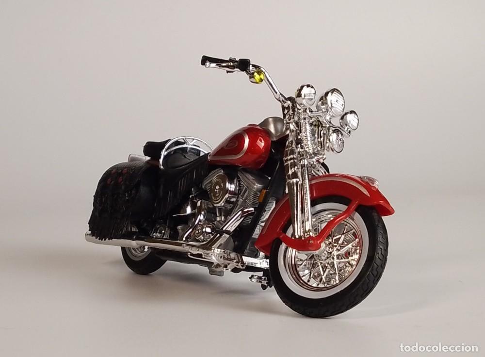 Motos a escala: Harley Davidson FLSTS Heritage Springer 1999 - Foto 8