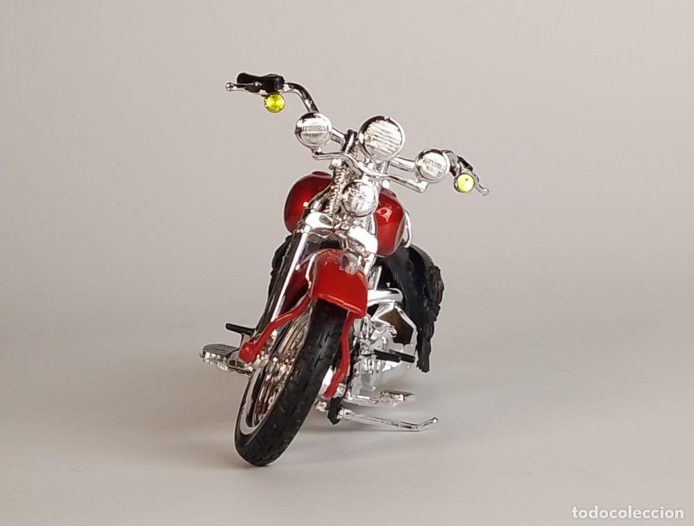 Motos a escala: Harley Davidson FLSTS Heritage Springer 1999 - Foto 9
