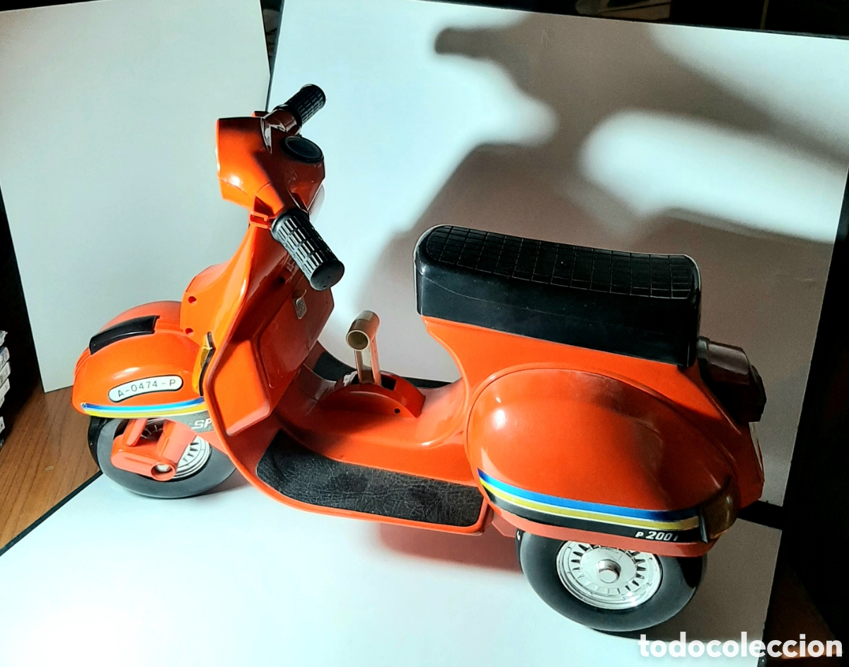 Motorcycle Models: MOTO VESPA PILEN. VESPILEN. A PILAS. A&Ntilde;OS 70-80. FUNCIONA.