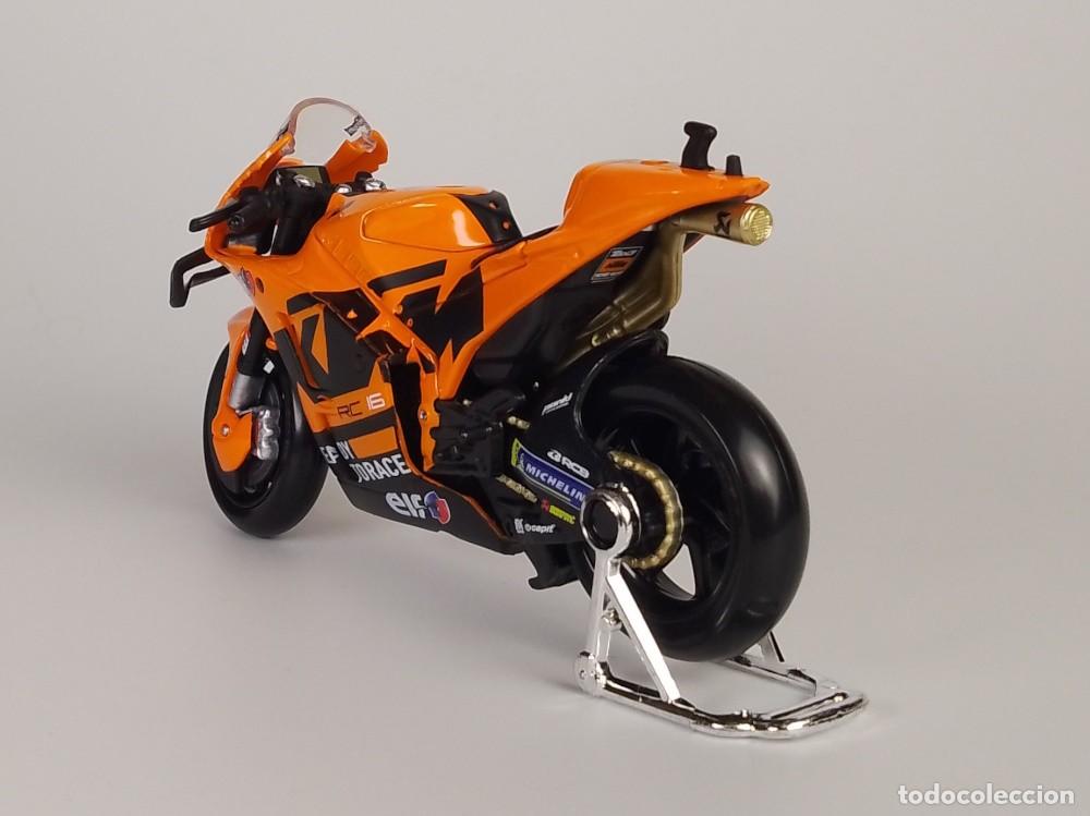 Motos a escala: KTM RC16 Tech 3 Moto GP 2021 - Foto 4