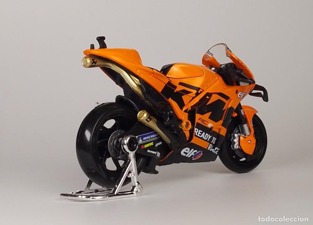 Motos a escala: KTM RC16 Tech 3 Moto GP 2021 - Foto 6