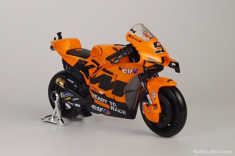 Motos a escala: KTM RC16 Tech 3 Moto GP 2021 - Foto 8
