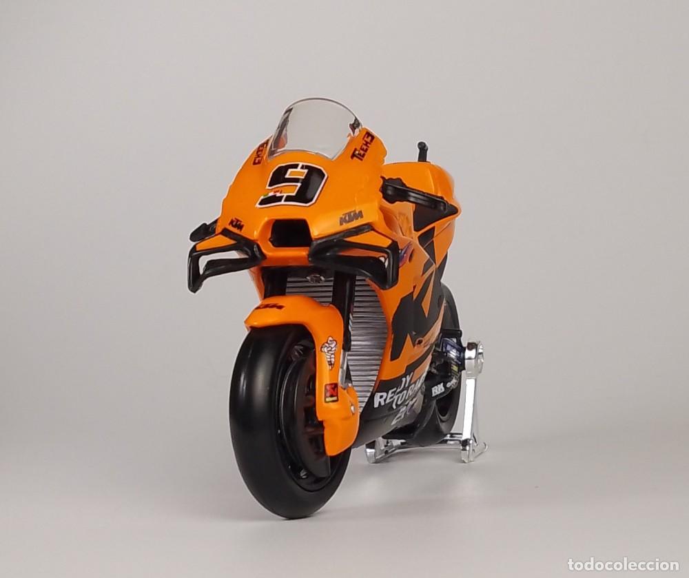 Motos a escala: KTM RC16 Tech 3 Moto GP 2021 - Foto 9