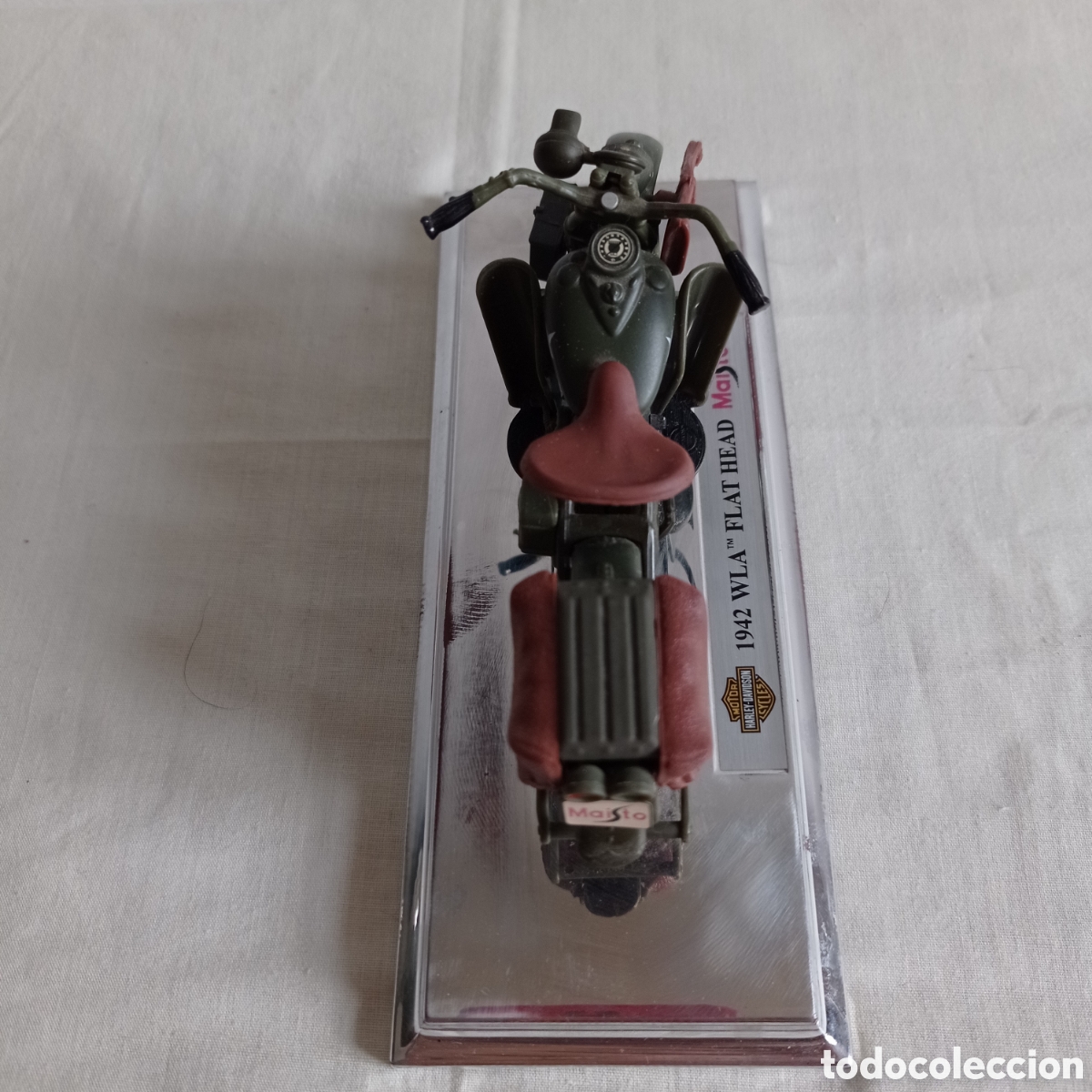 Motos a escala: HARLEY DAVIDSON 1942 WLA FLAT HEAD. MAISTO - Foto 3