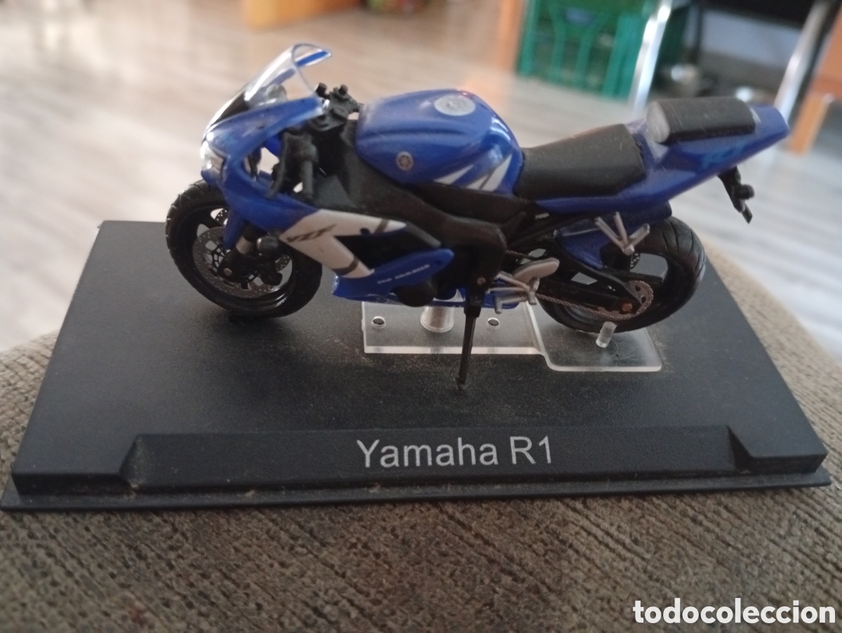 Motorradmodelle: Moto Yamaha R1 nueva