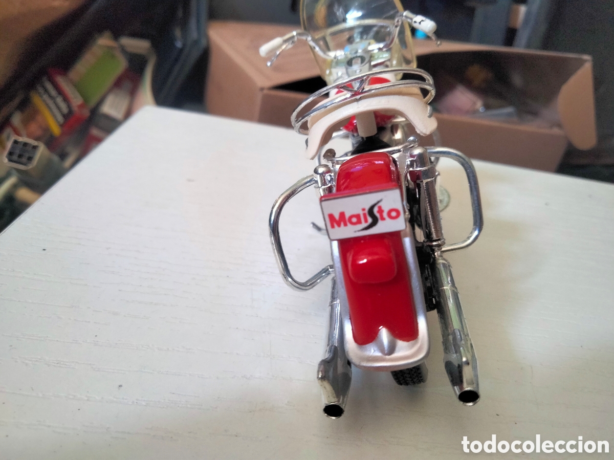 Motos a escala: Maisto 1/18 Harley Davidson Duo Glide - Foto 4