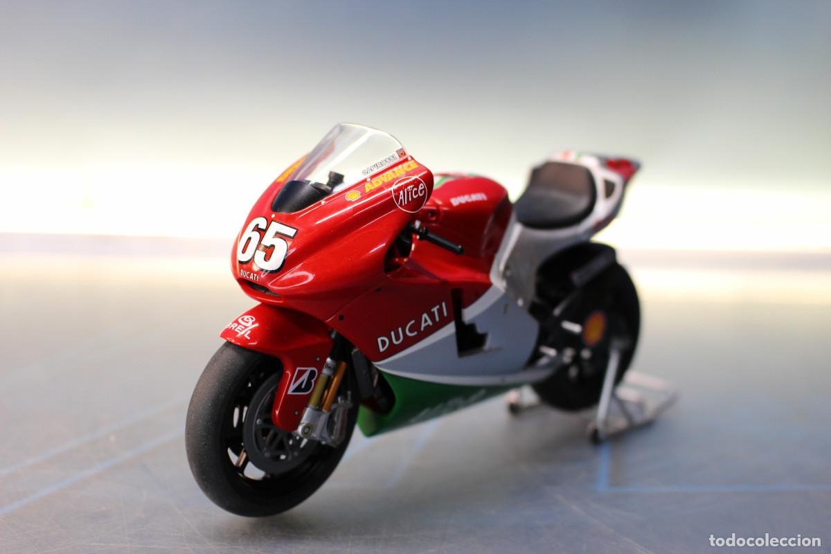 Motos a escala: 05. Maqueta Moto GP: Ducati Desmosedici. Loris Capirossi 2006. 1:12.