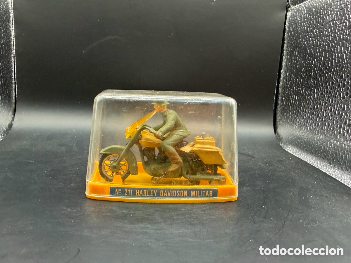 Motorcycle Models: HARLEY DAVIDSON MILITAR DE GUISVAL A&Ntilde;O 1979 ESCALA 1:32