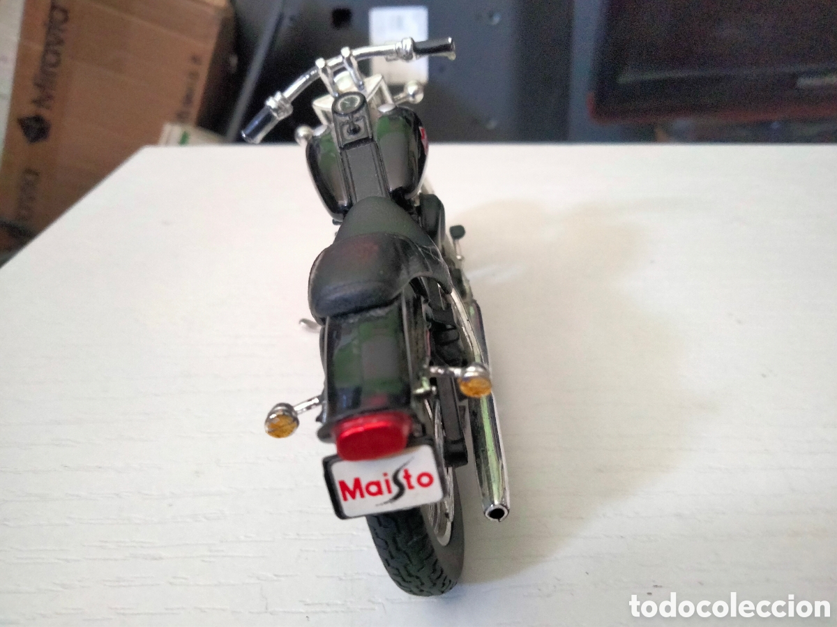 Motos a escala: Maisto 1/18 Harley Davidson FXSTB night train 2000 - Foto 4