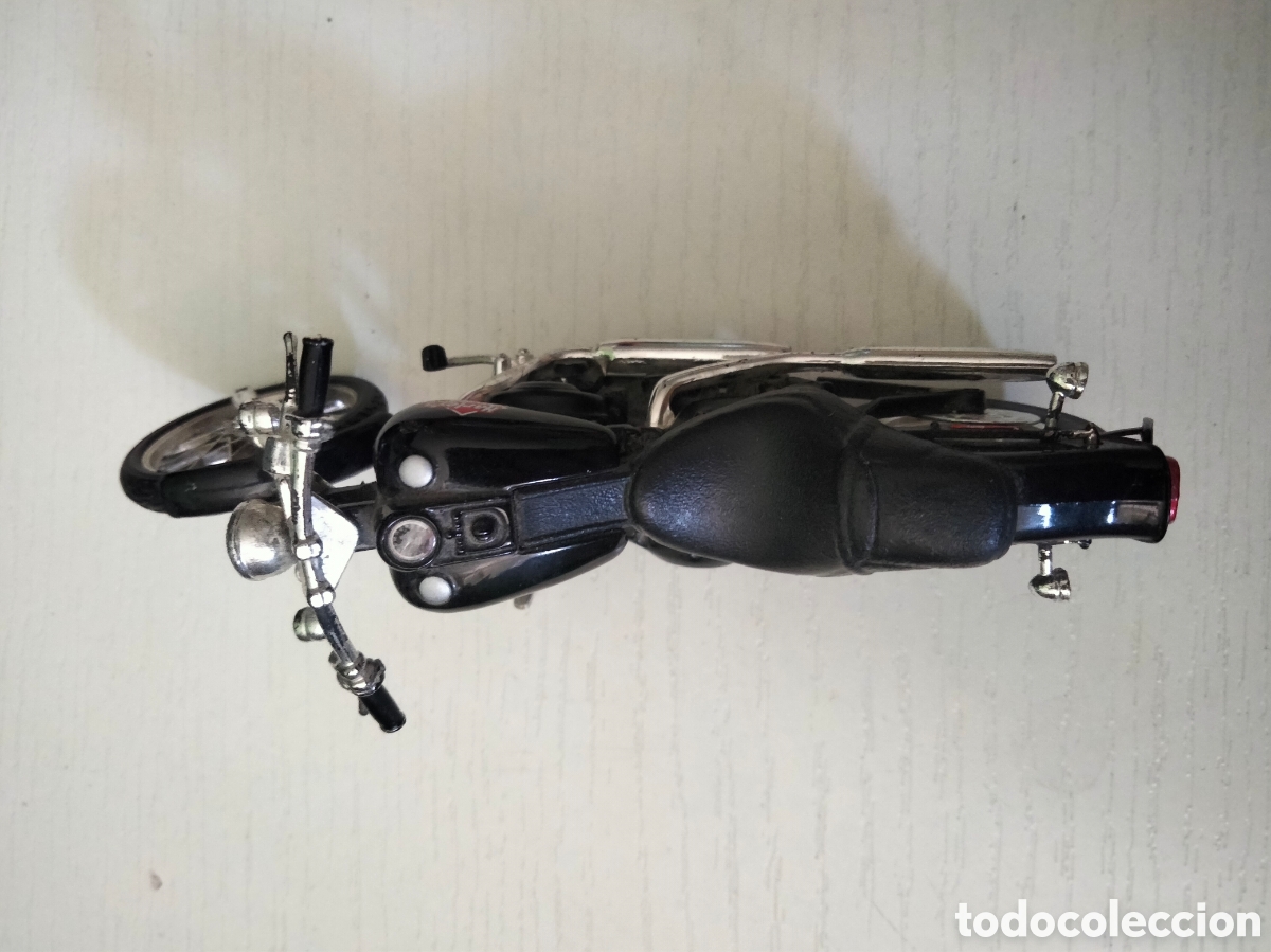 Motos a escala: Maisto 1/18 Harley Davidson FXSTB night train 2000 - Foto 5