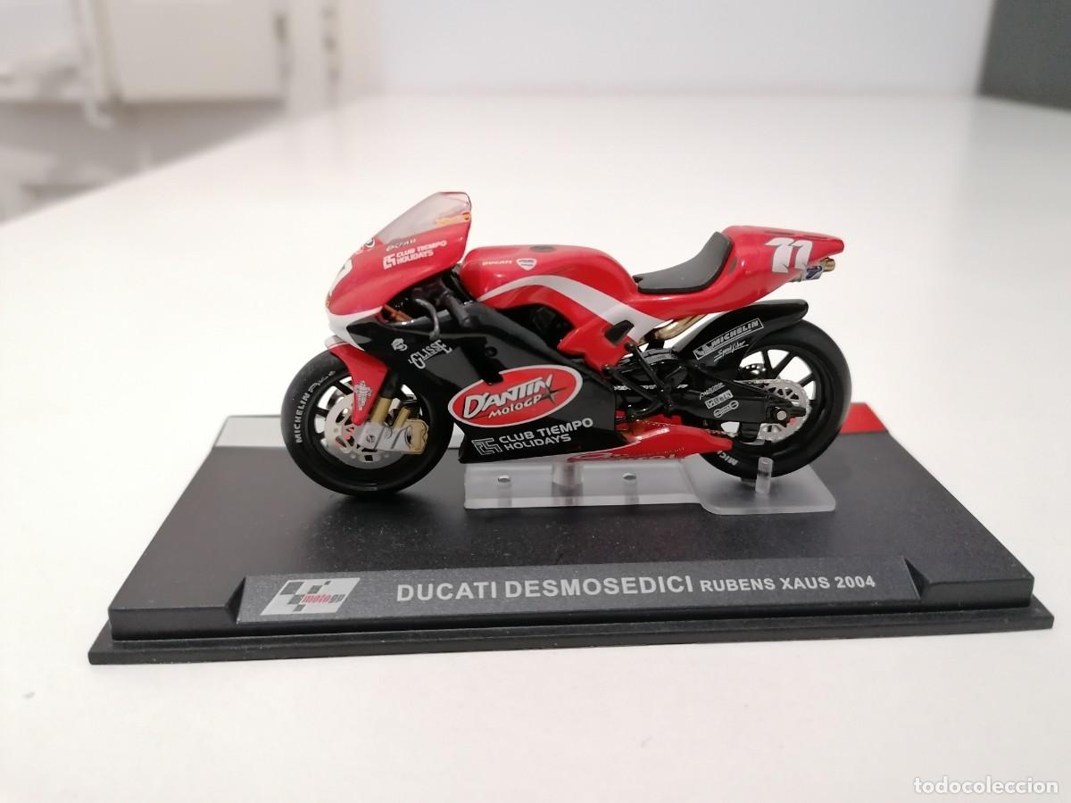 Motorradmodelle: Altaya 1/24 Ducati Desmosedici Rubens Xaus 2004 Buen Estado
