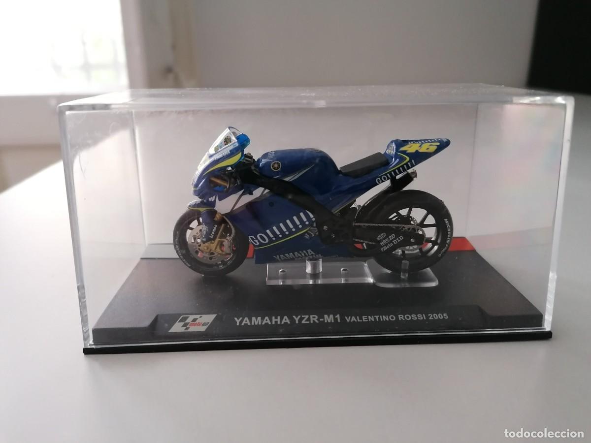 Motorradmodelle: Altaya 1/24 Yamaha YZR-M1 Valentino Rossi 2005 Buen Estado