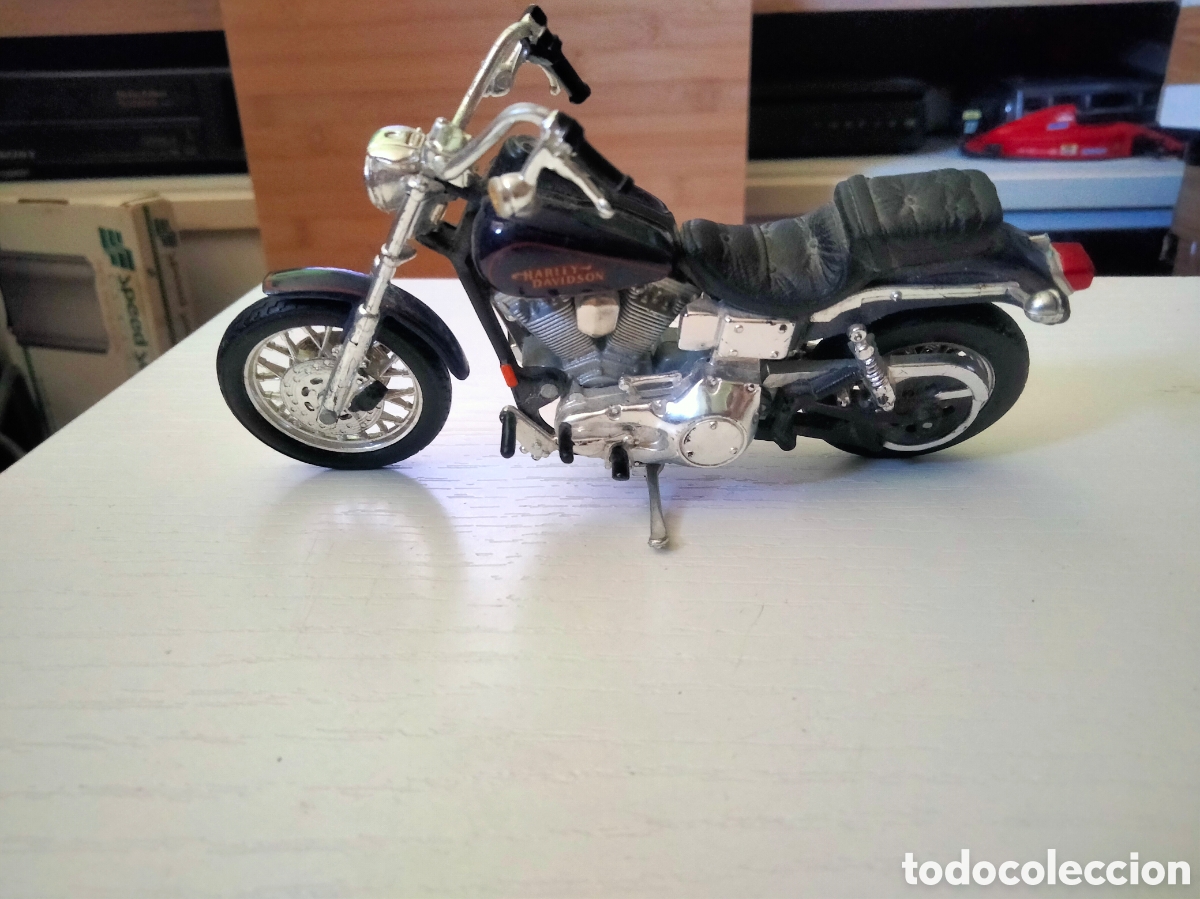 Motos a escala: Maisto 1/18 Harley-Davidson FXDL Dyna low rider