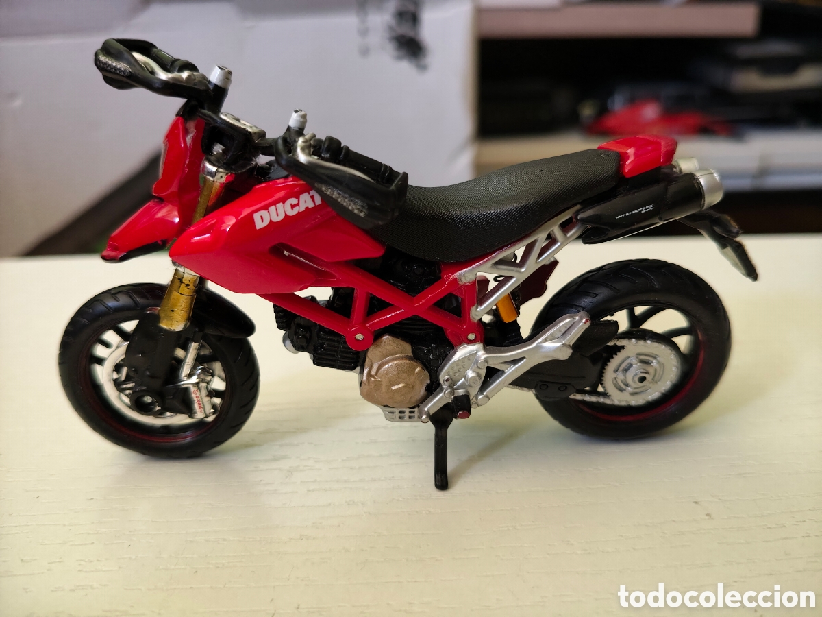 Motos a escala: Maisto 1/18 Ducati hypermotard 1100 S