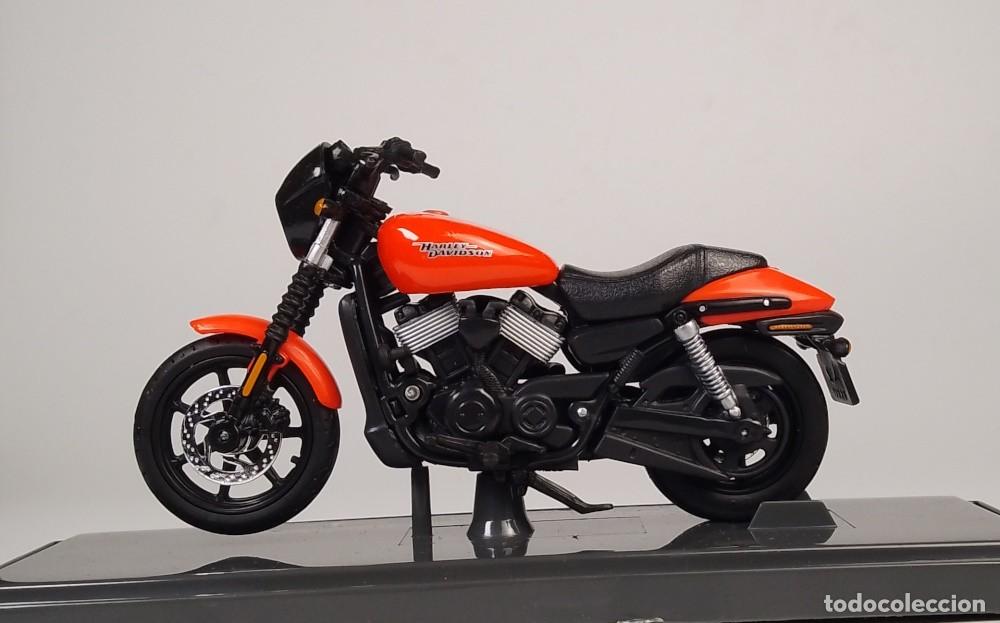 Motos a escala: Harley Davidson Street 750 2015 - Foto 3