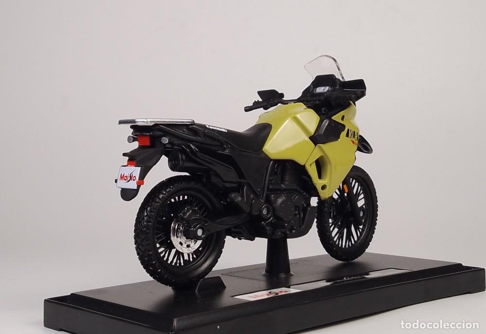 Motos a escala: KAWASAKI KLR 650 2021 - Foto 6