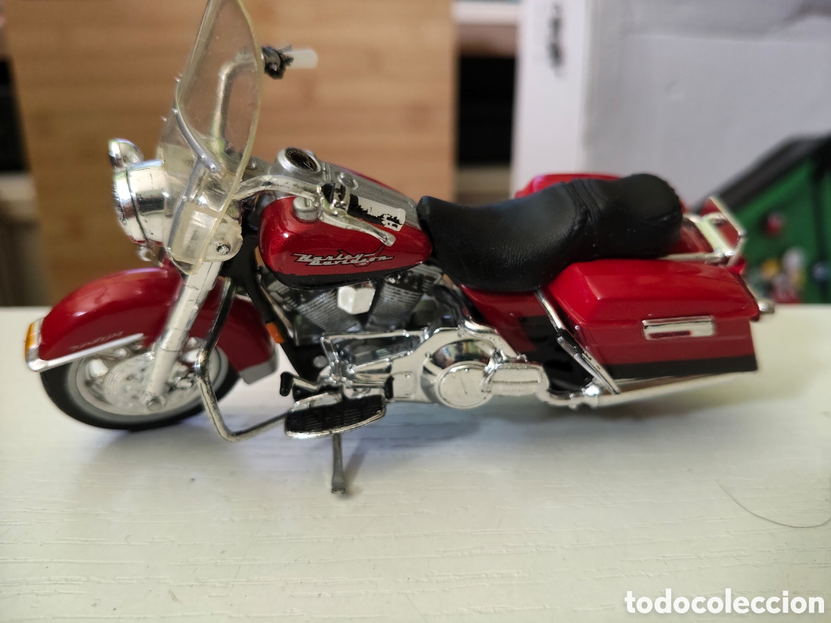 Motos a escala: Maisto 1/18 Harley Davidson FLHL 1999 Road King