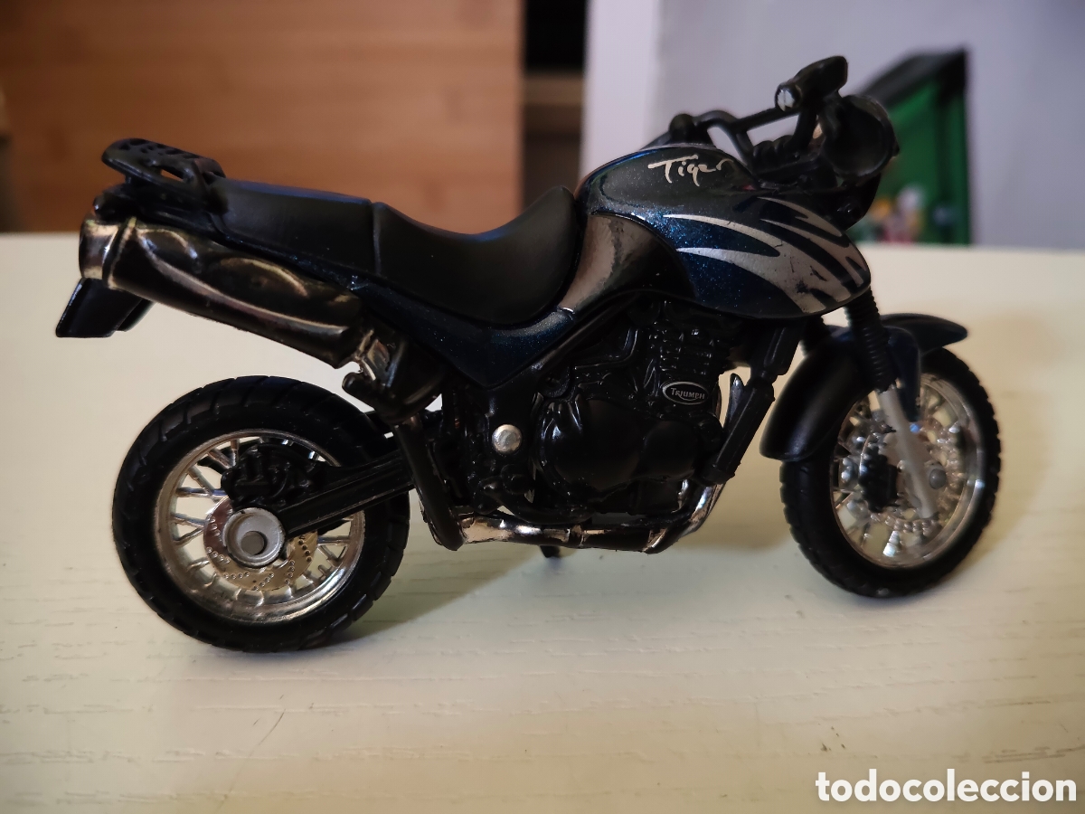 Motos a escala: Maisto 1/18 Triumph Tiger 900 - Foto 3