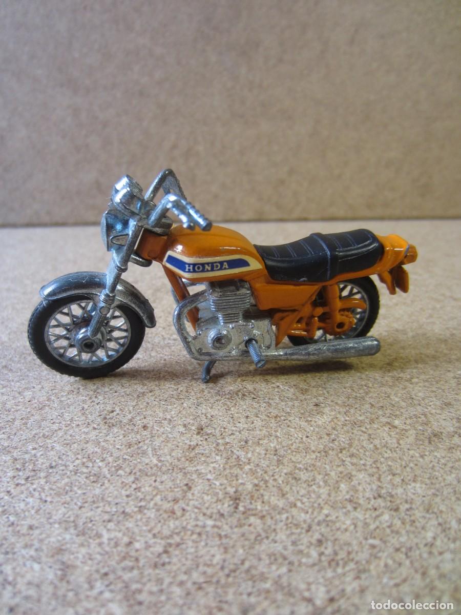 Motorradmodelle: Honda CB 900-F (Guiloy Ref 141070)
