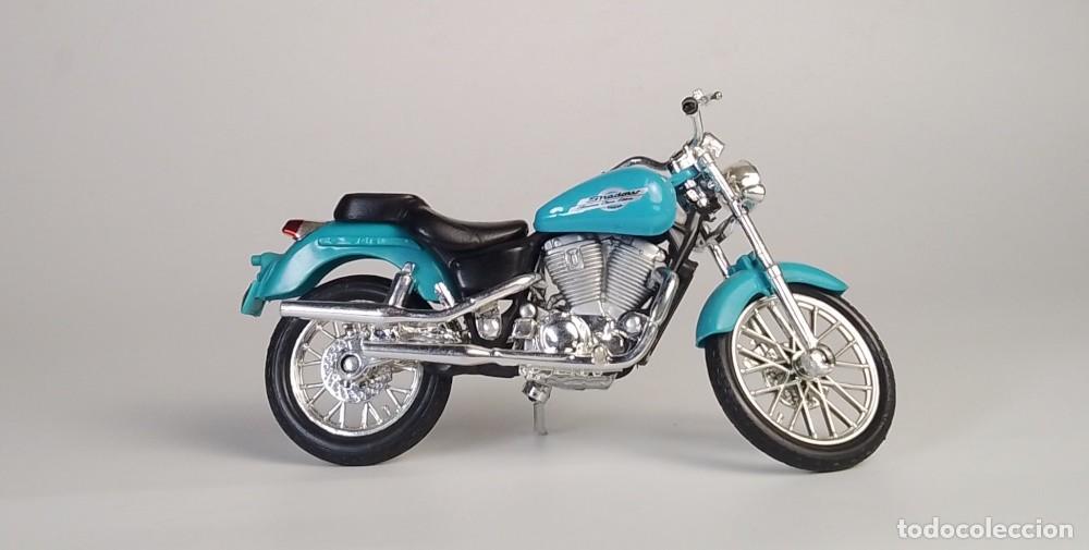 Motos a escala: Honda VT1100 C2 Shadow 1998 - Foto 7