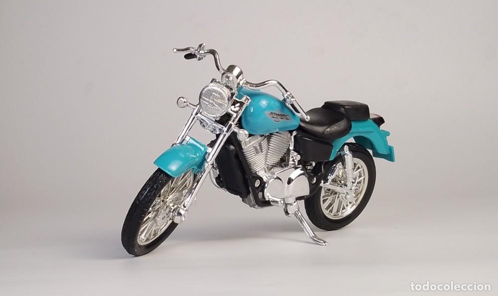 Motos a escala: Honda VT1100 C2 Shadow 1998 - Foto 2