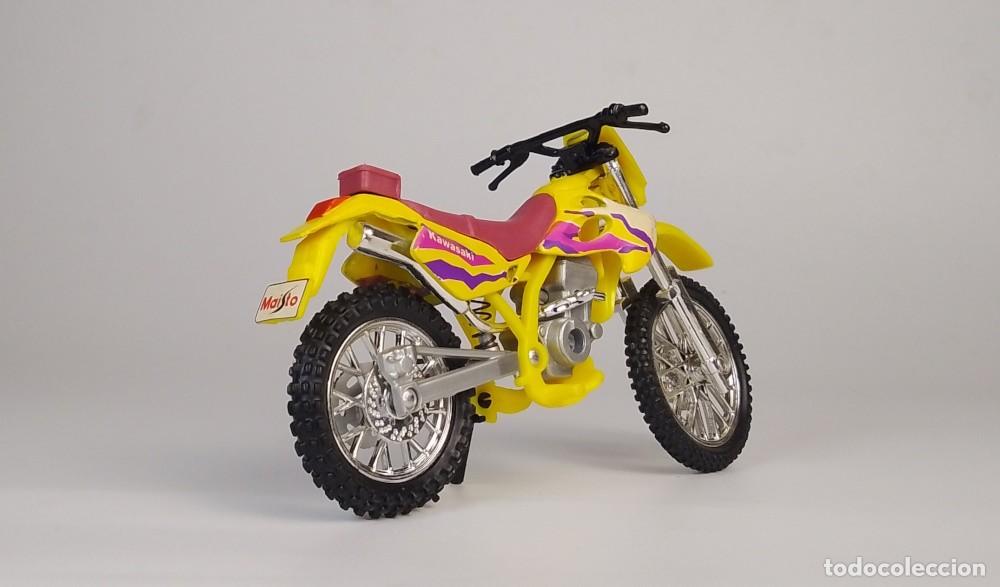 Motos a escala: Kawasaki KLX 250SR 1994 - Foto 6
