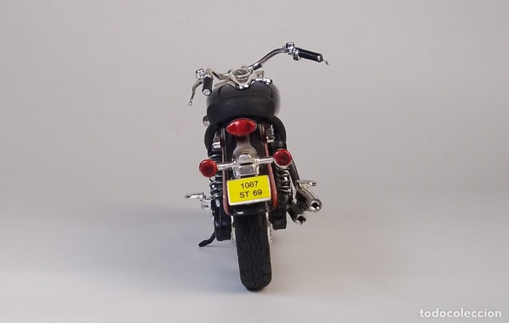 Motos a escala: KAWASAKI VN 1500 2002 - Foto 5