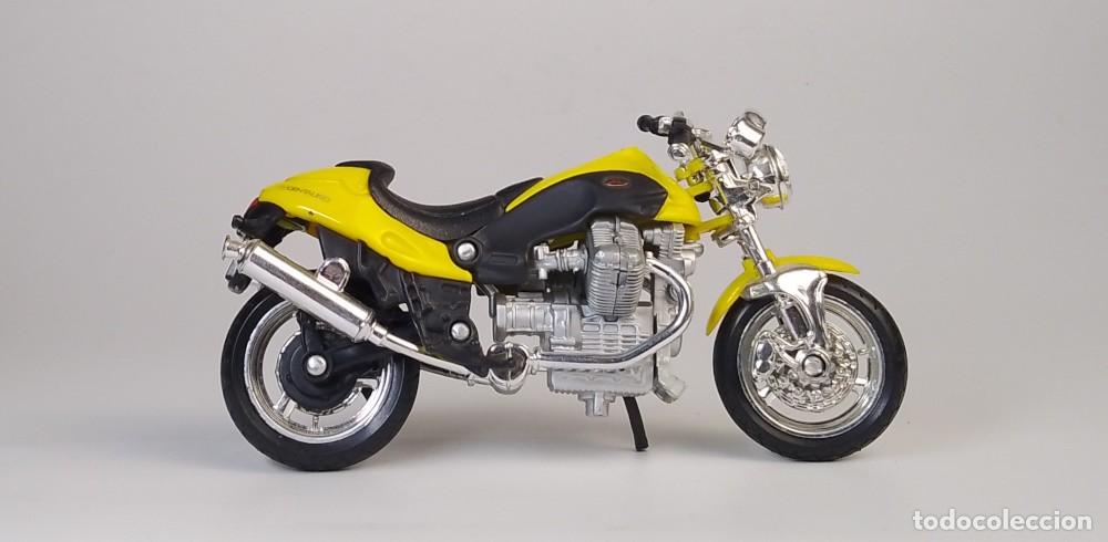Motos a escala: Moto Guzzi V10 Centauro 1997 - Foto 7