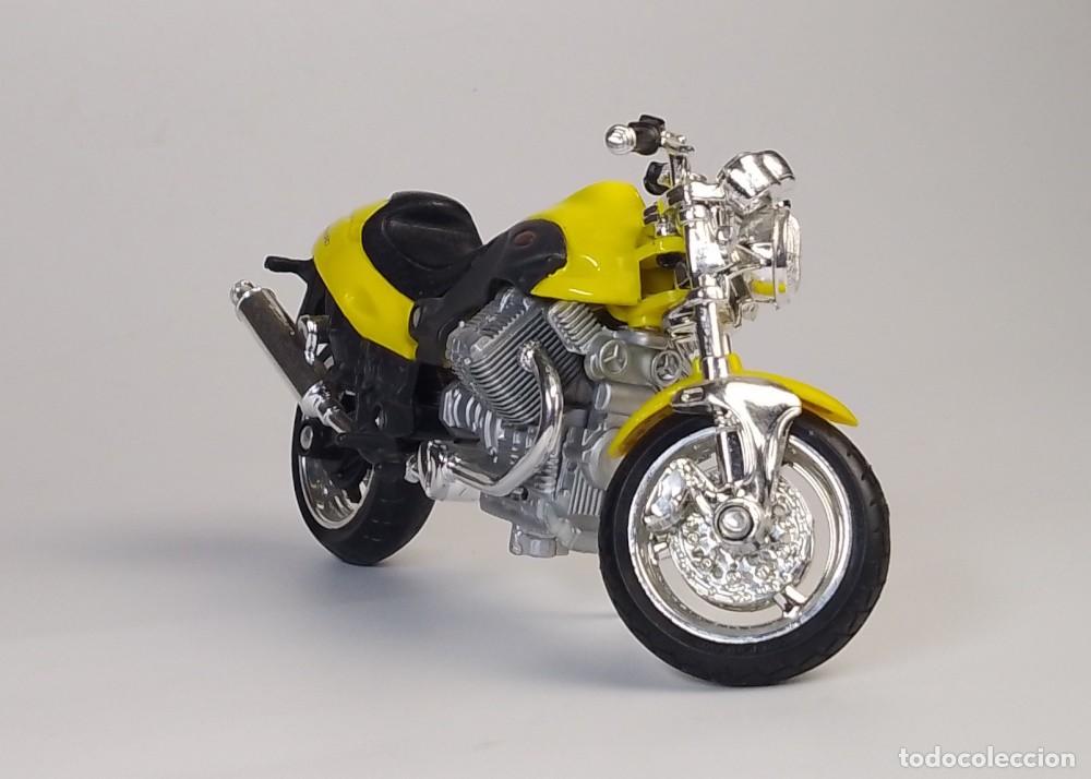 Motos a escala: Moto Guzzi V10 Centauro 1997 - Foto 8