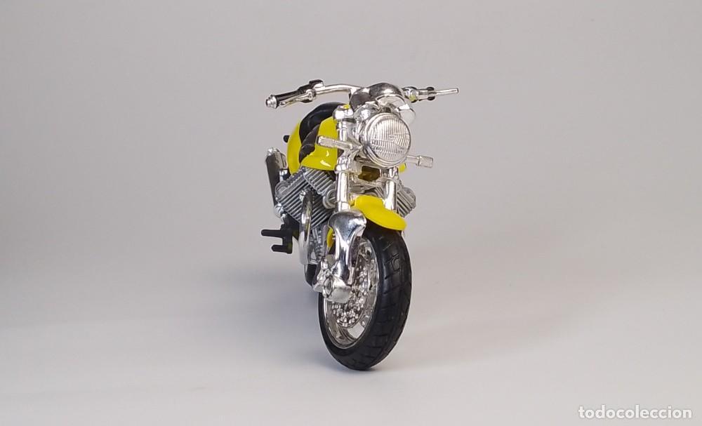 Motos a escala: Moto Guzzi V10 Centauro 1997 - Foto 9