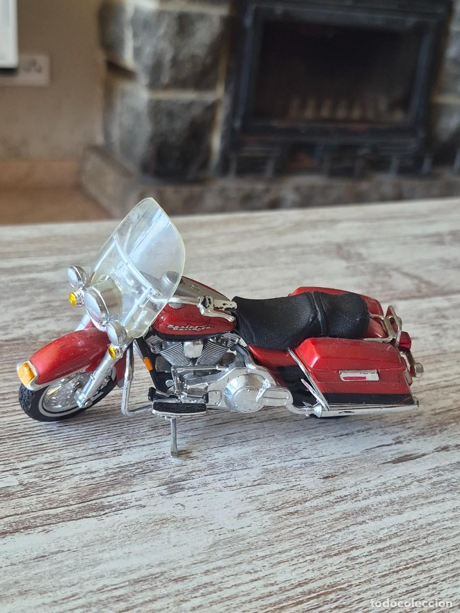 Motos &agrave; l'&eacute;chelle: Moto Harley Davidson | Maisto Escala 1:18
