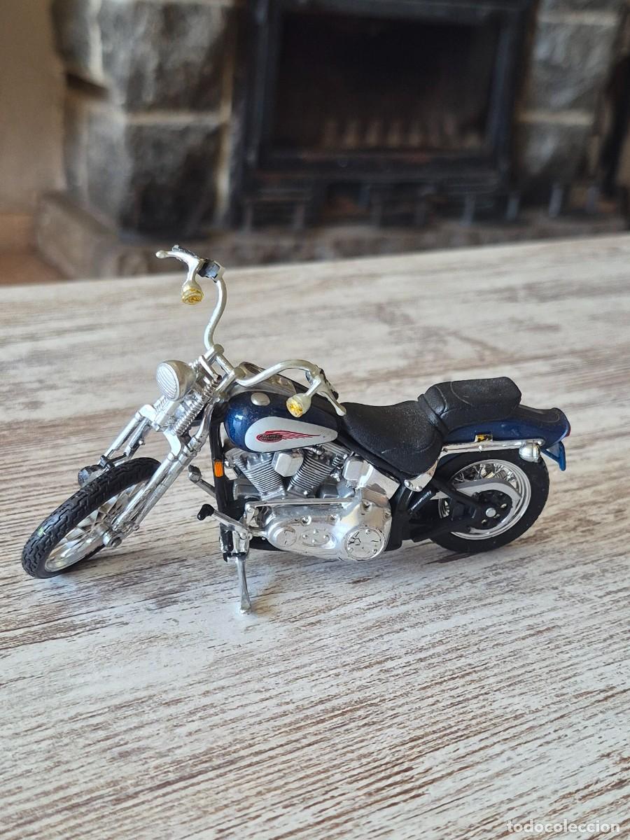 Motos &agrave; l'&eacute;chelle: Moto Harley Davidson | Maisto Escala 1:18