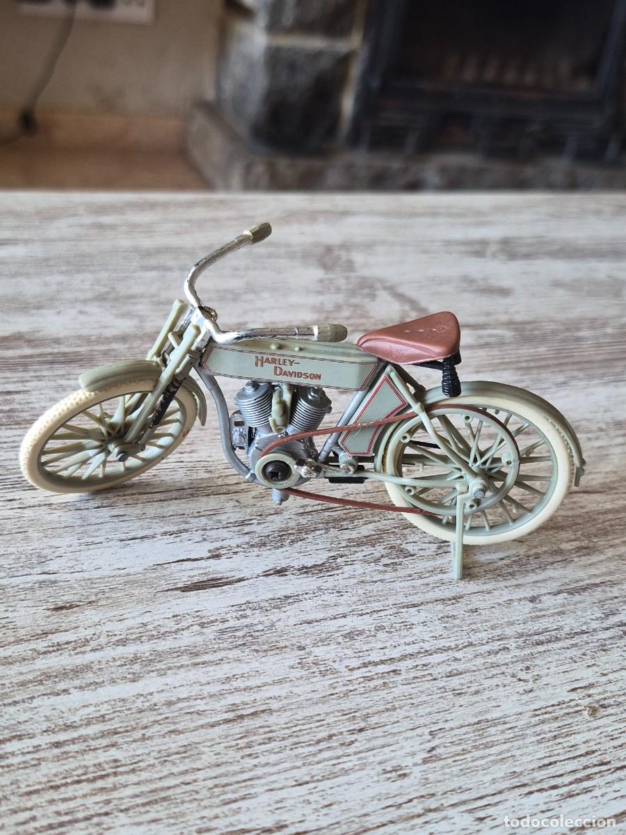 Motos in scale: Moto Harley Davidson | Maisto Escala 1:18