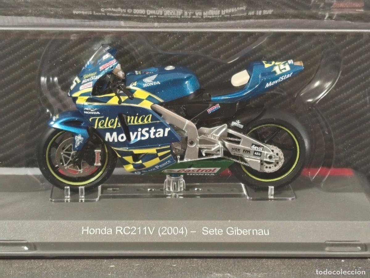 Motos a escala: Moto GP. Honda RC211V. S. Gibernau 2004. Escala 1/18. Leer bien descripci&oacute;n