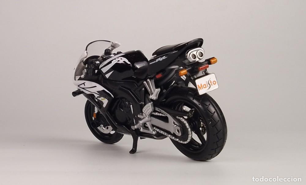 Motos a escala: Honda CBR 1000RR 2009 - Foto 4