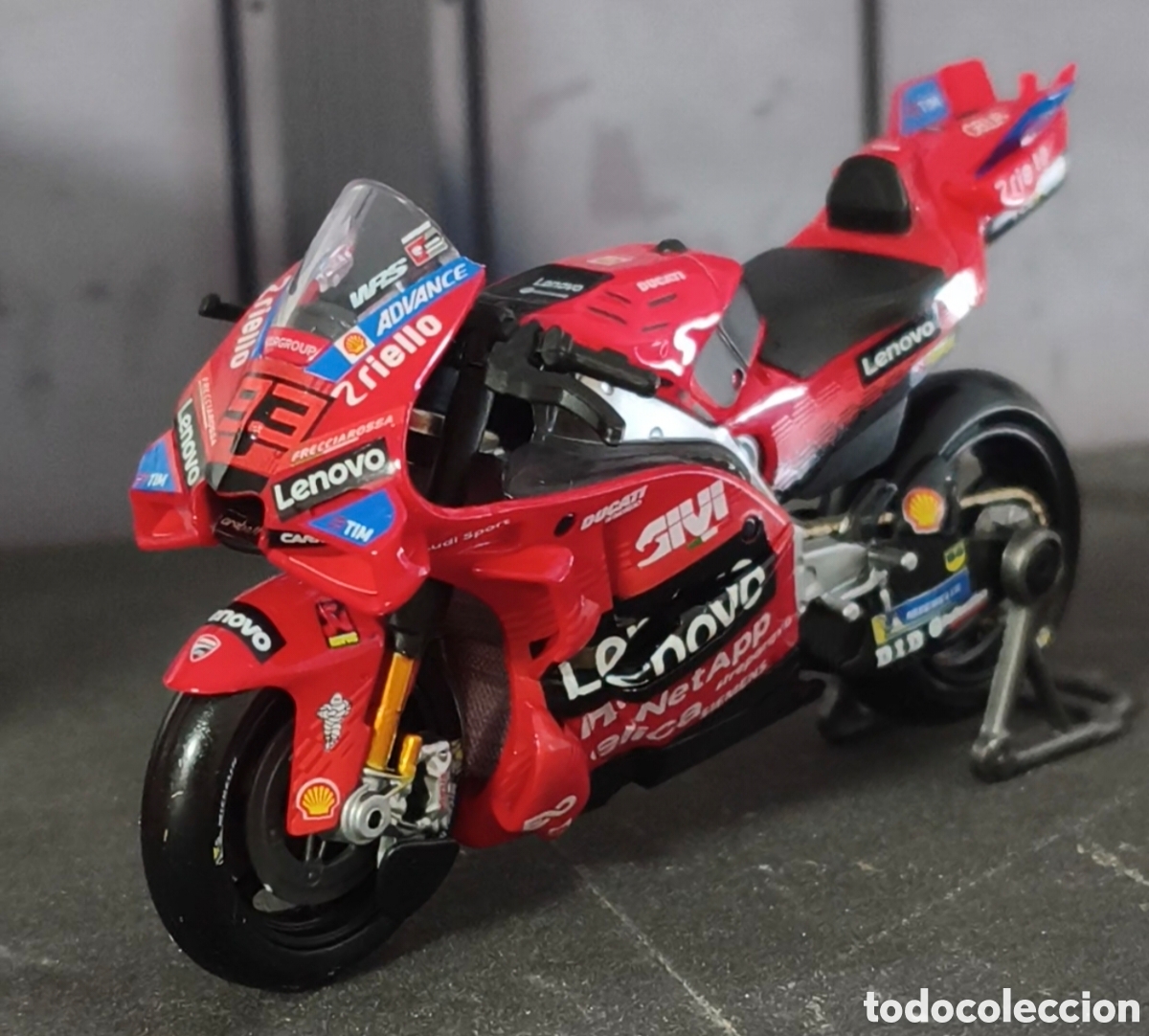 Motos a escala: Moto GP. Ducati Desmosedici GP2025. M.Marquez 2025. Maisto 1/18. Leer bien descripci&oacute;n