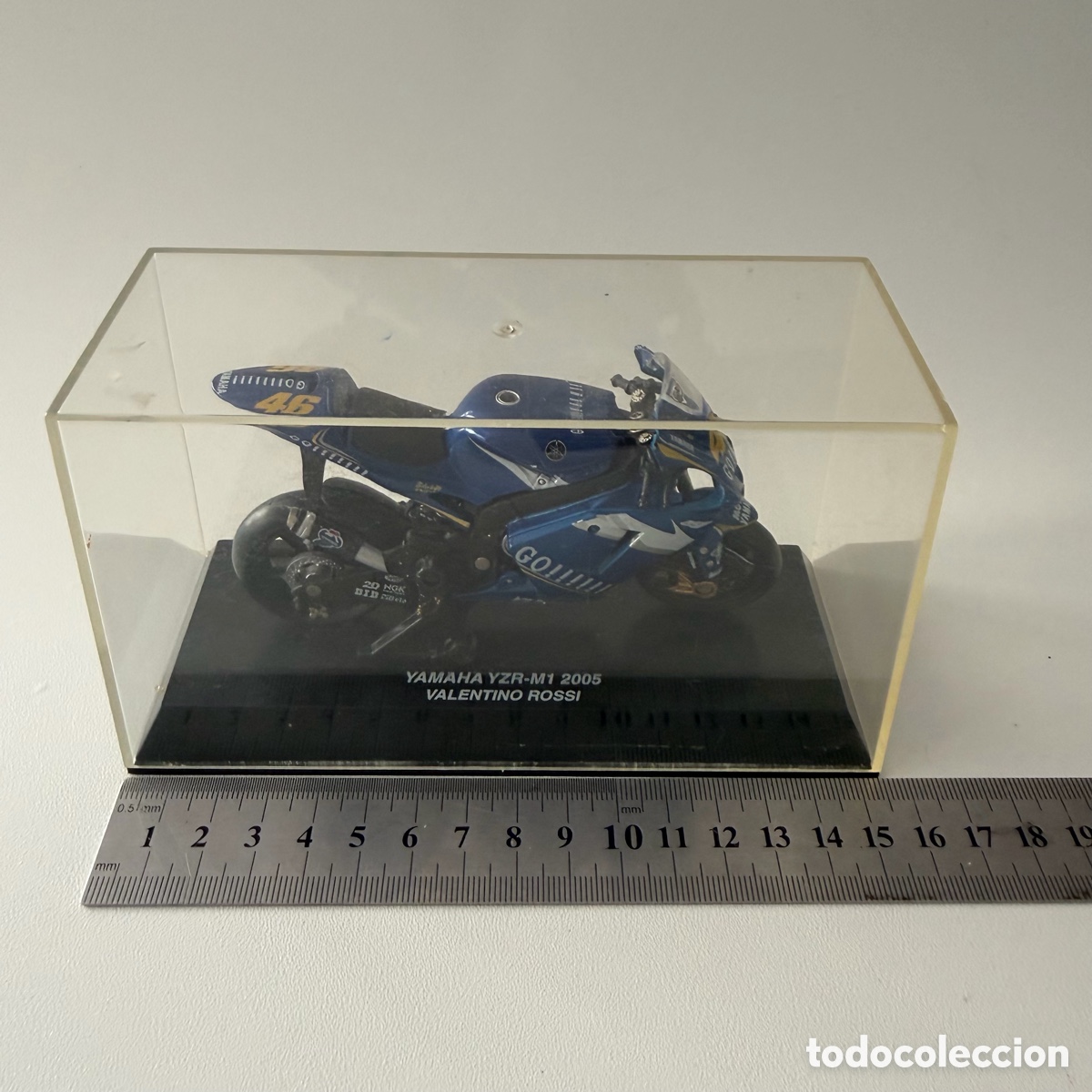 Motos a escala: moto yamaha yzr-m1 valentino rossi 46 motogp 2005 new ray