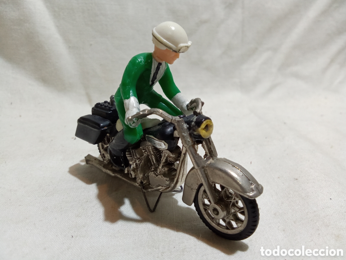 Motos em escala: MOTO CON CONDUCTOR DE GUISVAL