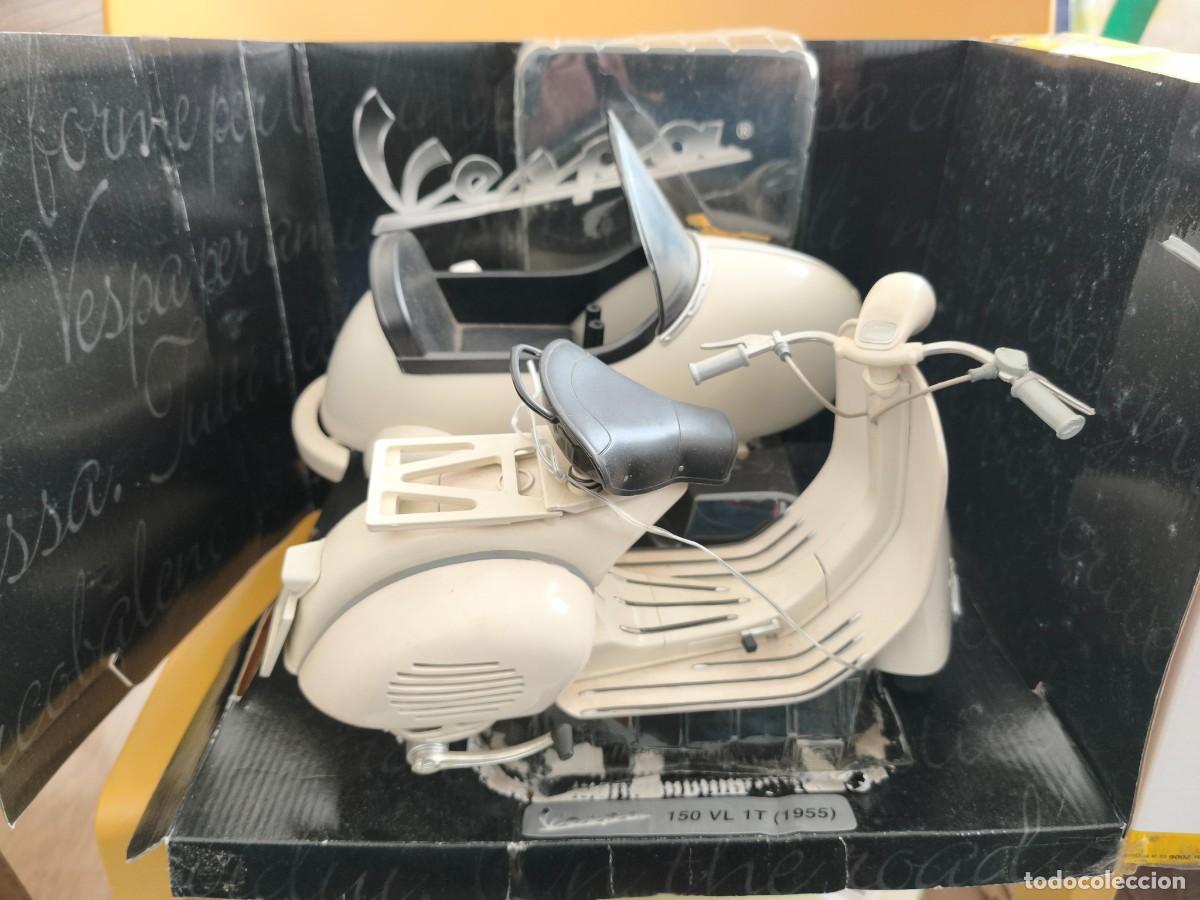 Motos &agrave; l'&eacute;chelle: vespa, new ray 150 VL 1T 1955. escala 1:6