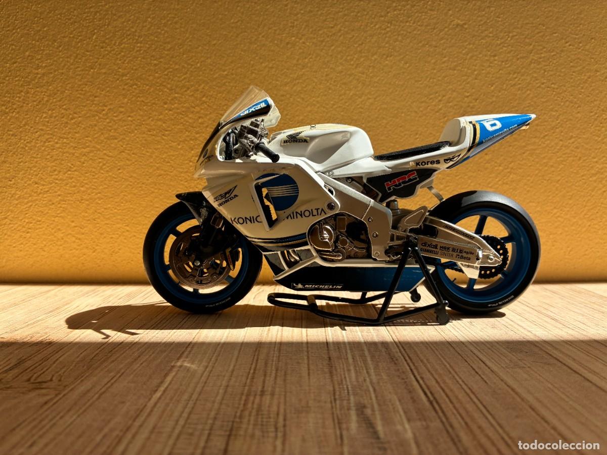 Motos a escala: Moto 1:12 Honda RC211V Makoto Tamada #6 (2005) - Konica Minolta MotoGP - Impecable