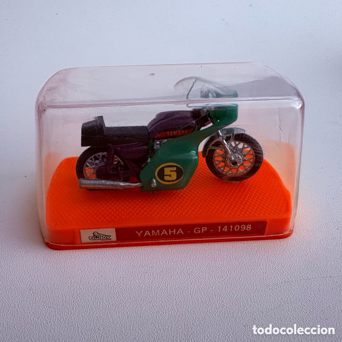 Motorradmodelle: motocicleta moto guiloy yamaha gp 141098