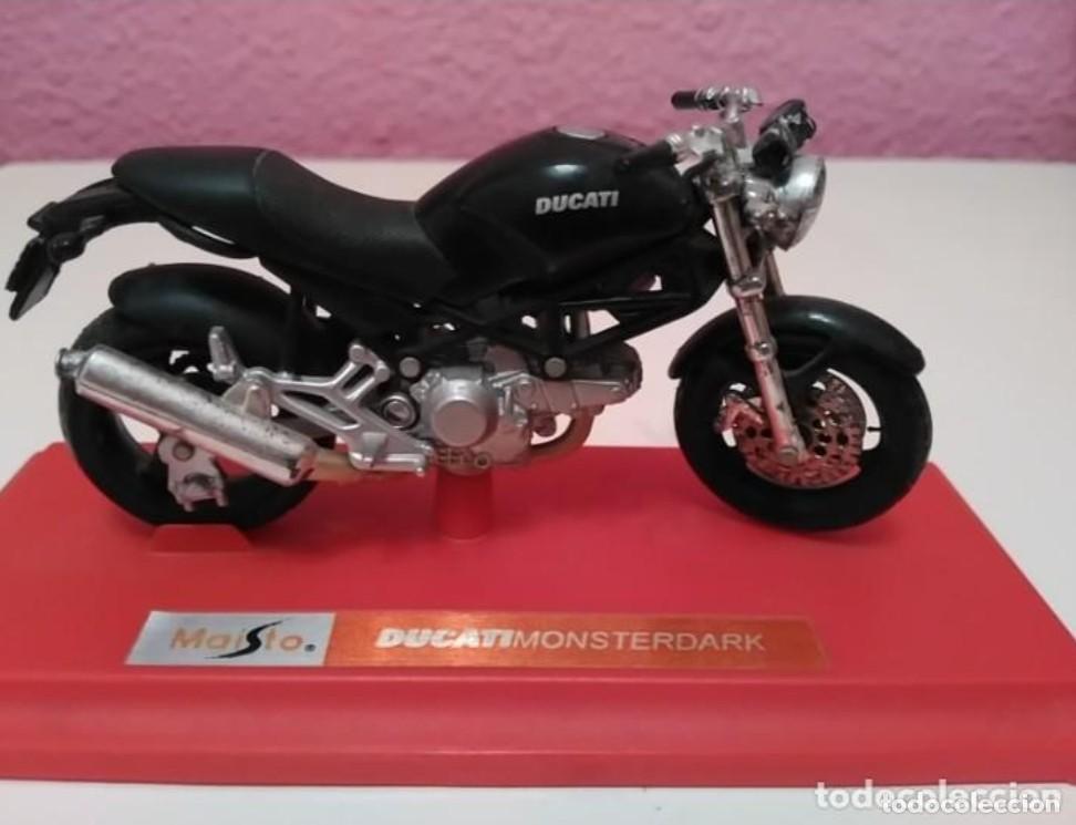 Motos &agrave; l'&eacute;chelle: Moto Ducati Monsterdark escala 1/18 (1:18) Maisto miniatura