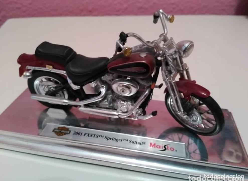 Motos &agrave; l'&eacute;chelle: Moto Harley Davidson FXSTS Springer Softail a escala 1/18 (1:18) Maisto miniatura