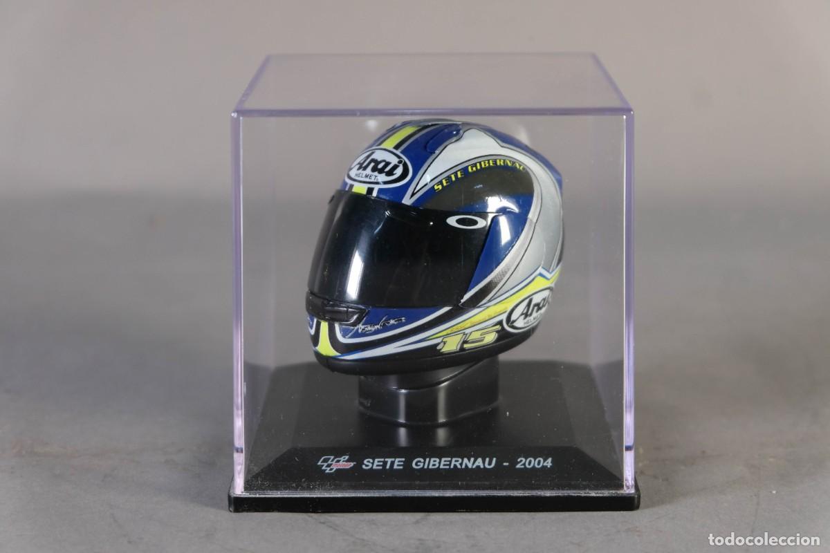 Motos em escala: R&eacute;plica casco MotoGP Sete Gibernau 2004 - ALTAYA escala 1:5