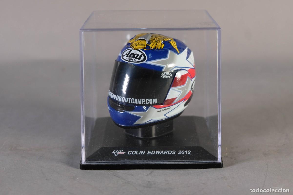 Motos em escala: R&eacute;plica casco MotoGP Colin Edwards 2012 - ALTAYA escala 1:5