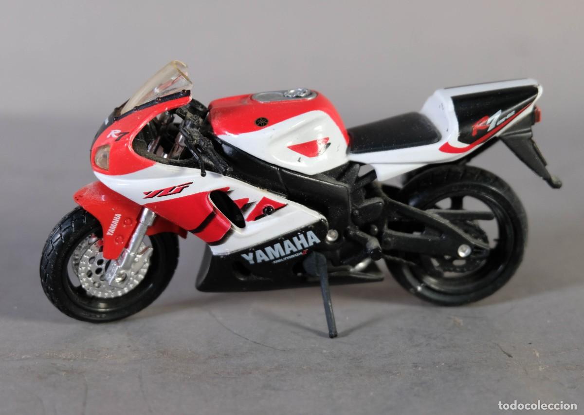 Motos a escala: R&eacute;plica moto YAMAHA Escala 1:18