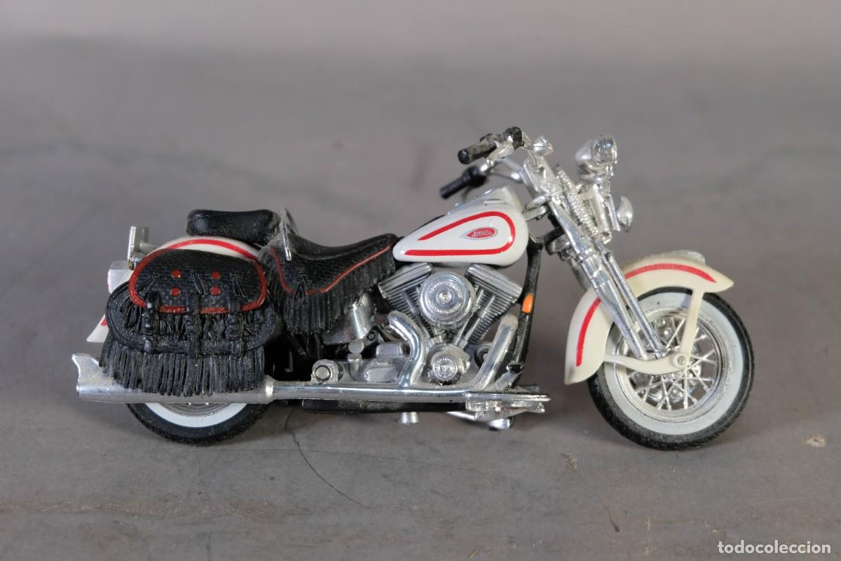 Motos a escala: R&eacute;plica moto HARLEY DAVIDSON Escala 1:18 - Foto 1