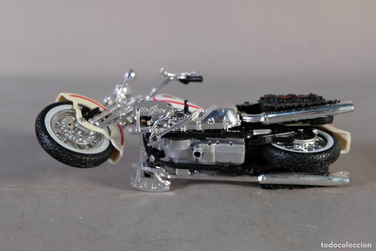 Motos a escala: R&eacute;plica moto HARLEY DAVIDSON Escala 1:18 - Foto 6